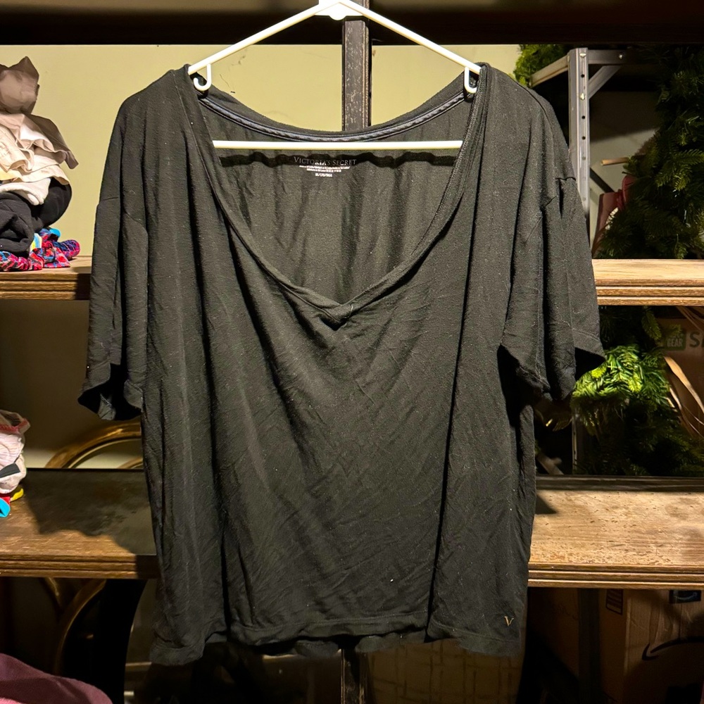 (2for$10) Victoria’s Secret Super Soft Vneck! (M)
